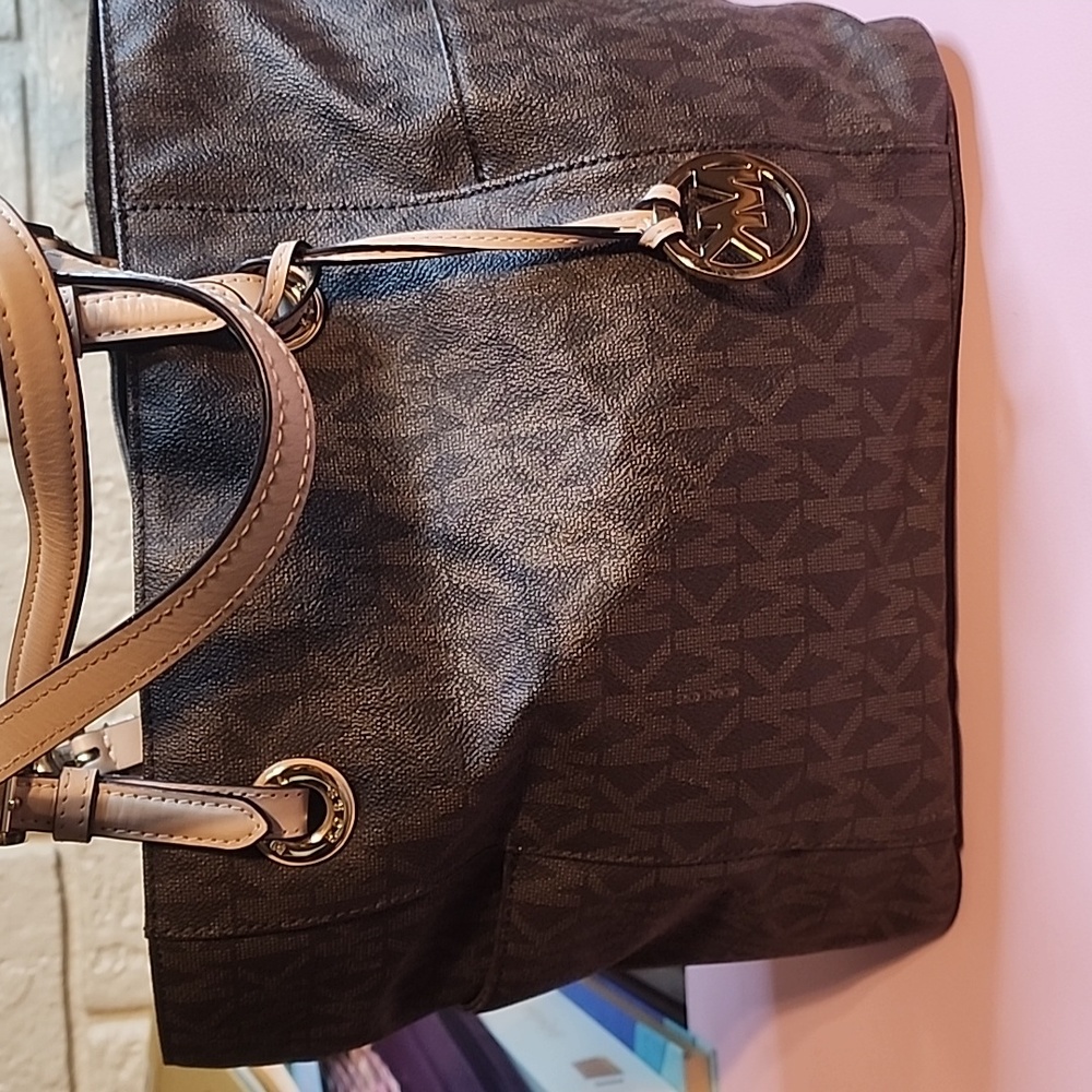 Authentic Micheal Kors tote